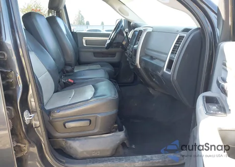 2015 Ram 2500 Big Horn z USA, uszkodzony, nr VIN 3C6UR5JL8FG566609